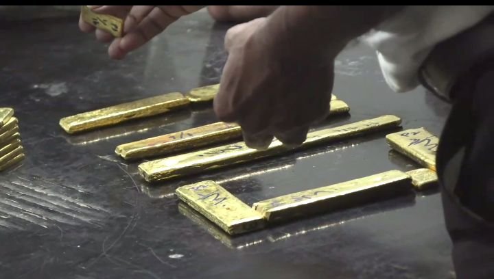 இலங்கையிலிருந்து கடல் வழியாக கடத்தப்பட்ட 4.50 கோடி ரூபாய் பெறுமதியான தங்கம்