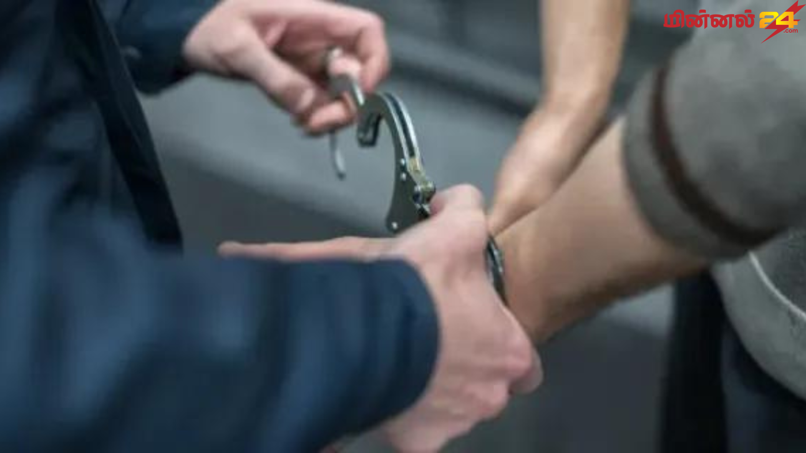 பலாங்கொடையில் துப்பாக்கியுடன் ஒருவர் கைது