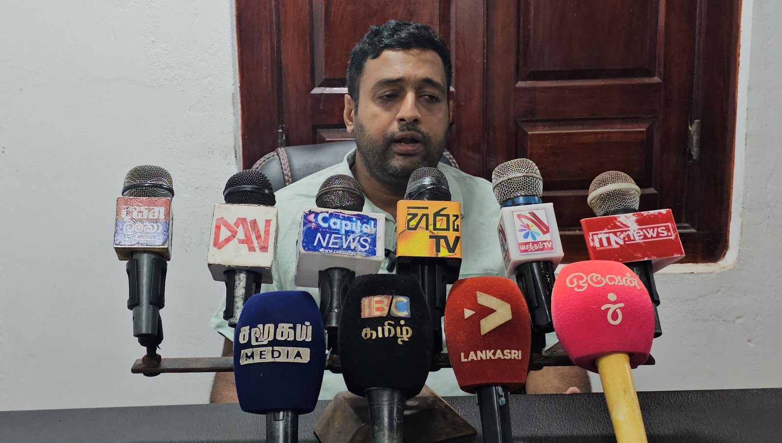 யாழில் உள்ள மருந்தகத்தில் நடந்தது என்ன: வைத்தியர் விளக்கம்