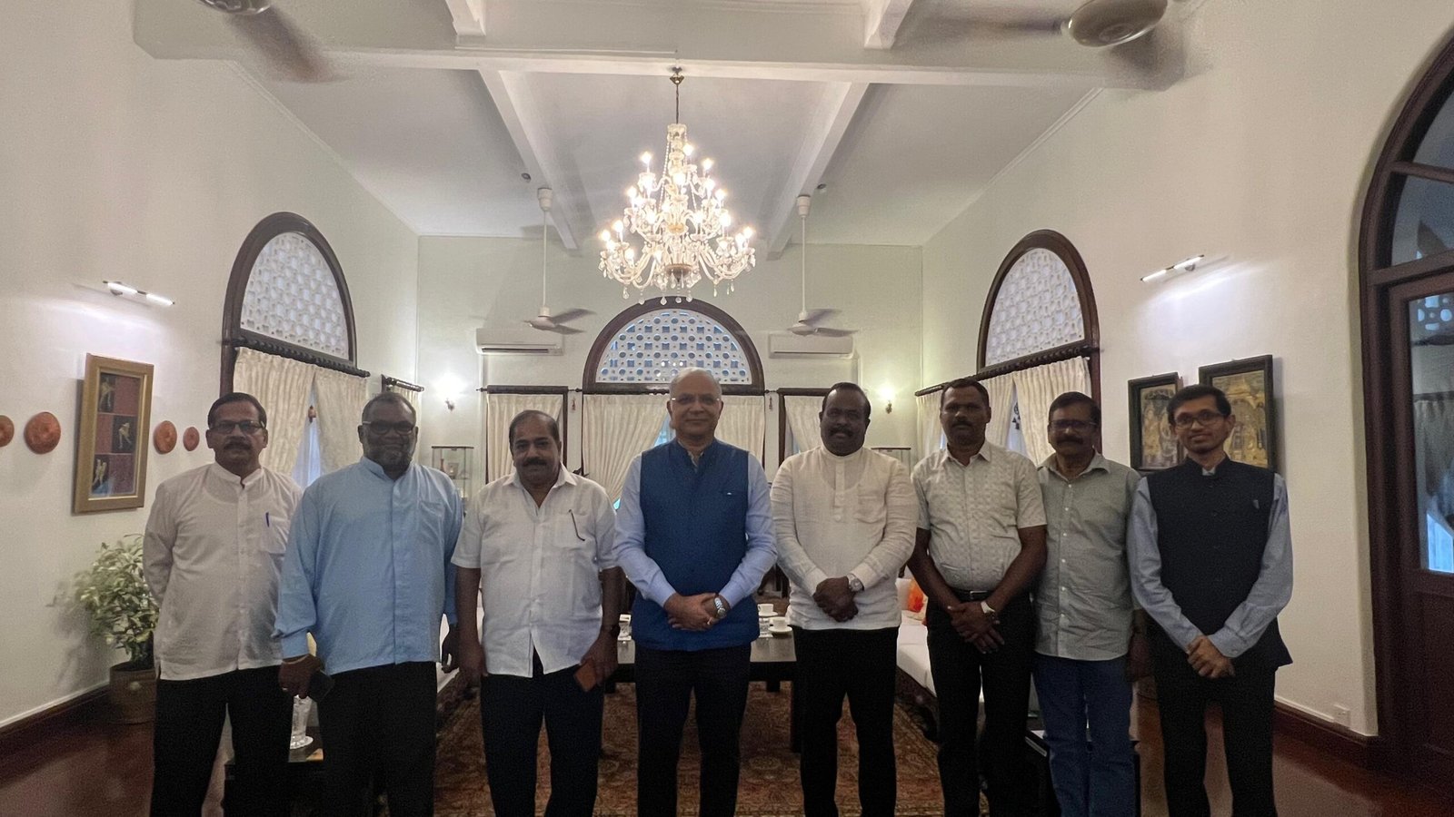 தமிழ் தேசிய கூட்டமைப்புக்கும் இந்திய உயர் ஸ்தானிகருக்கும் இடையிலான சந்திப்பு!