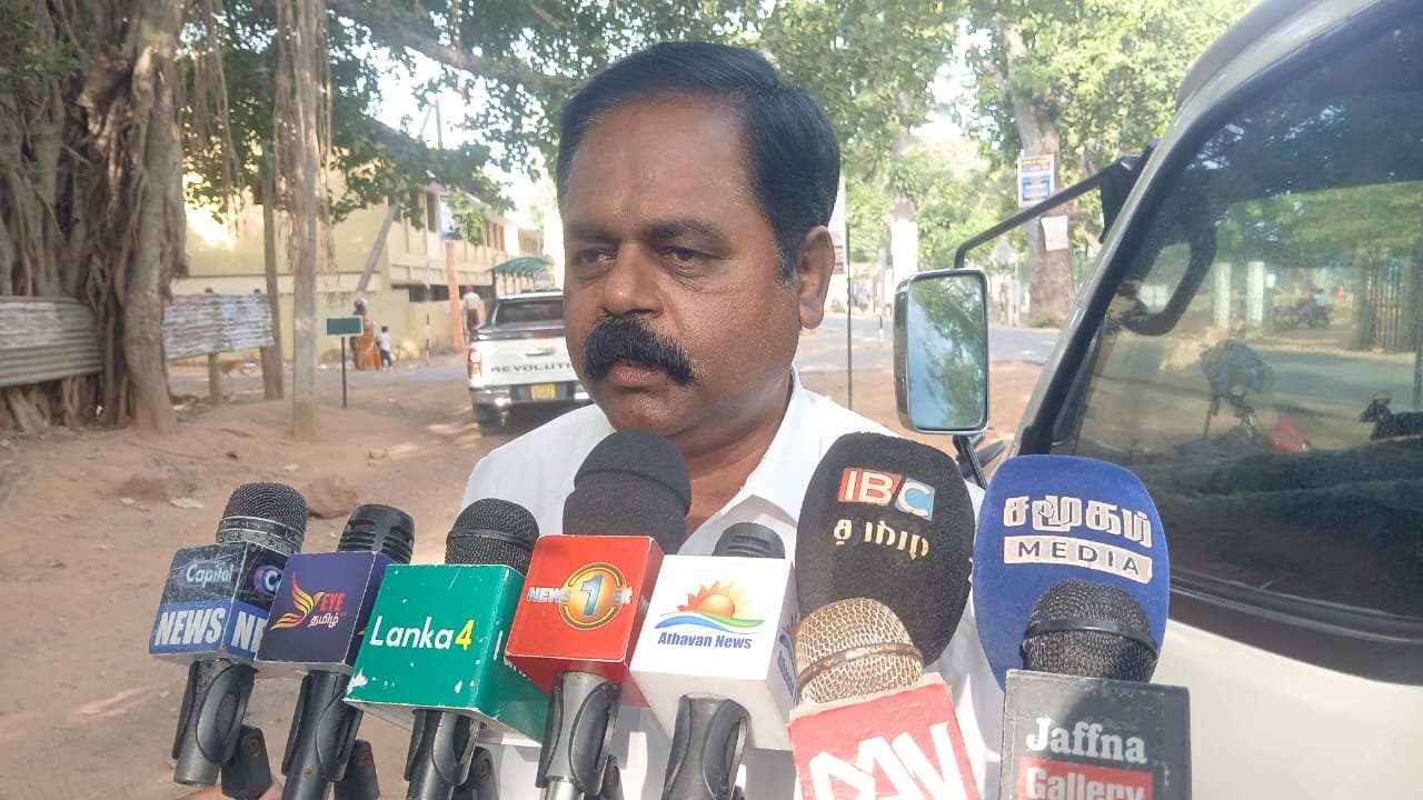 தமிழர்கள்சுயாட்சி தொடர்பாக தேர்தல் விஞ்ஞாபனத்தில் வலியுறுத்தினால் ஆதரவு வழங்குவது தொடர்பாக பரிசீலனை : சிறிதரன்