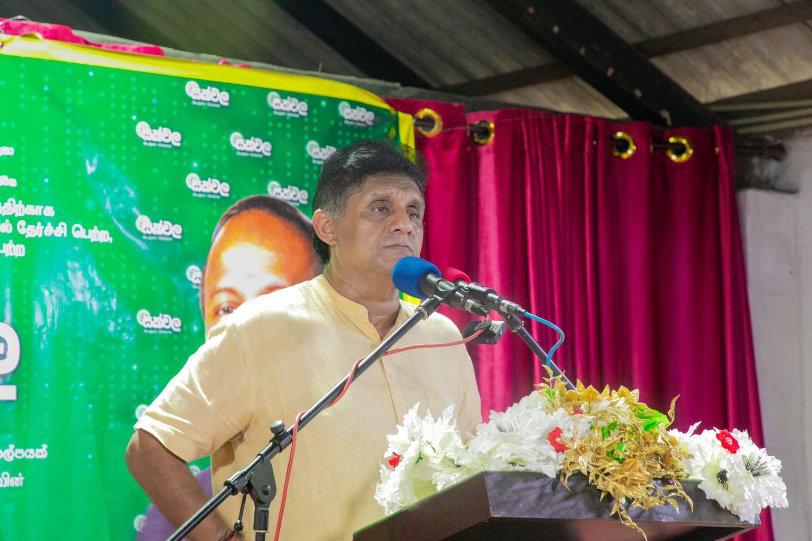 பாடசாலை மாணவர்களுக்கு மதிய உணவு வழங்கும் விடயத்தில் அரசாங்கம் மனிதாபிமானமற்ற முறையில் நடந்து கொள்கிறது