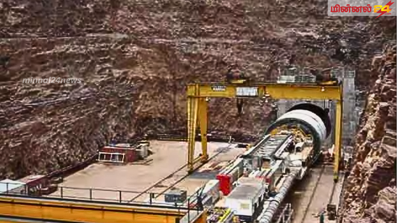 சுரங்கப்பாதை இடிந்து விழுந்து விபத்து - மீட்பு பணிகள் தீவிரம்