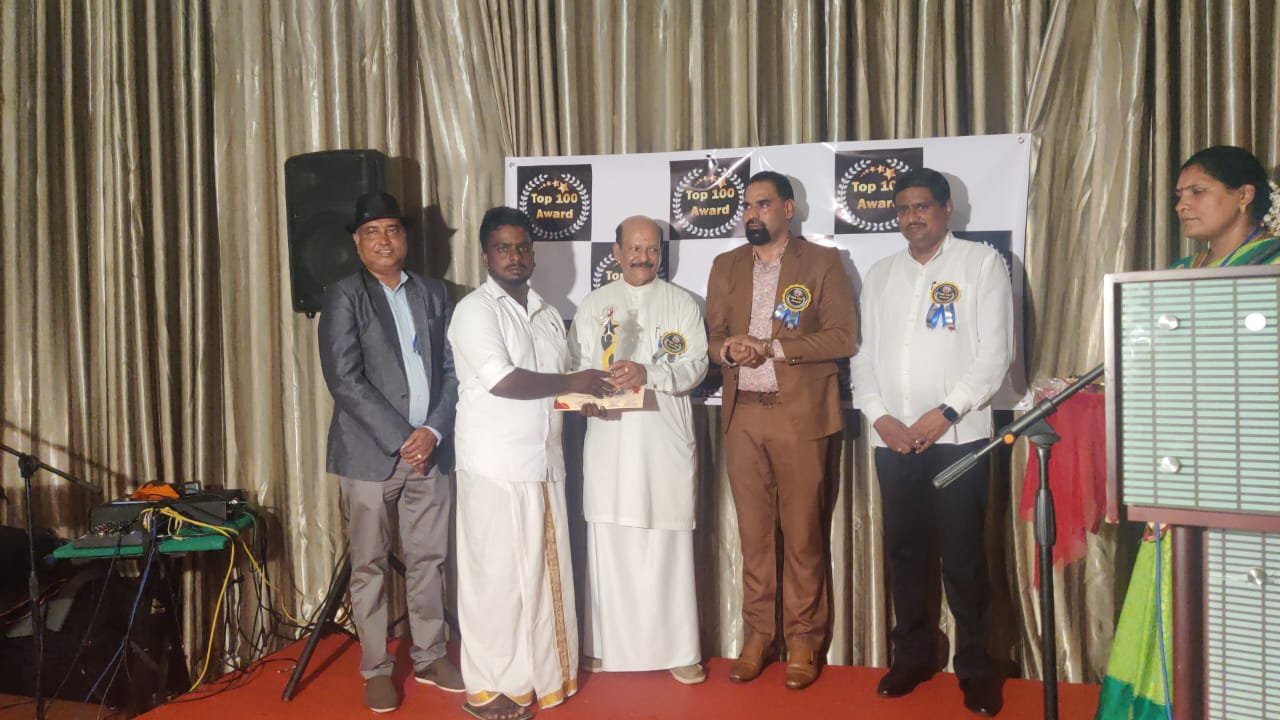 சாதனையாளர்களை கௌரவிக்கும் டொப் 100 விருது வழங்கும் விழா