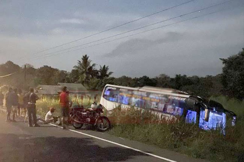 மஹியங்கனையில் பேருந்து விபத்து