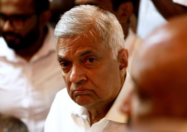 முன்னாள் ஜனாதிபதி ரணில் விக்கிரமசிங்க இன்று சி.ஐ.டியில் முன்னிலை