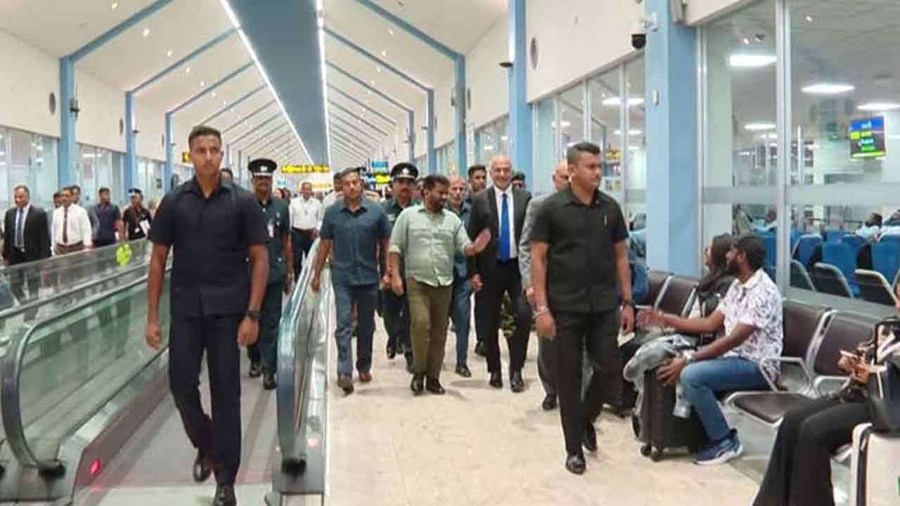 மாலைத்தீவுக்கான உத்தியோகபூர்வ விஜயத்தை நிறைவு செய்து நாடு திரும்பினார் ஜனாதிபதி
