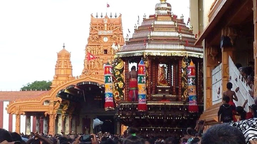 நல்லூர் தேர்த்திருவிழா - யாழ். மாவட்ட பாடசாலைகளுக்கு இன்று விசேட விடுமுறை