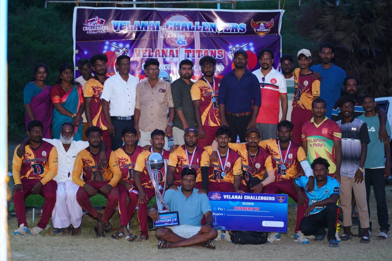 வேலணை சலஞ்சேஸ் அணி "சலஞ்சேஸ் - ரைற்ரன்ஸ்" வெற்றிக் கிண்ணத்தை வென்றது