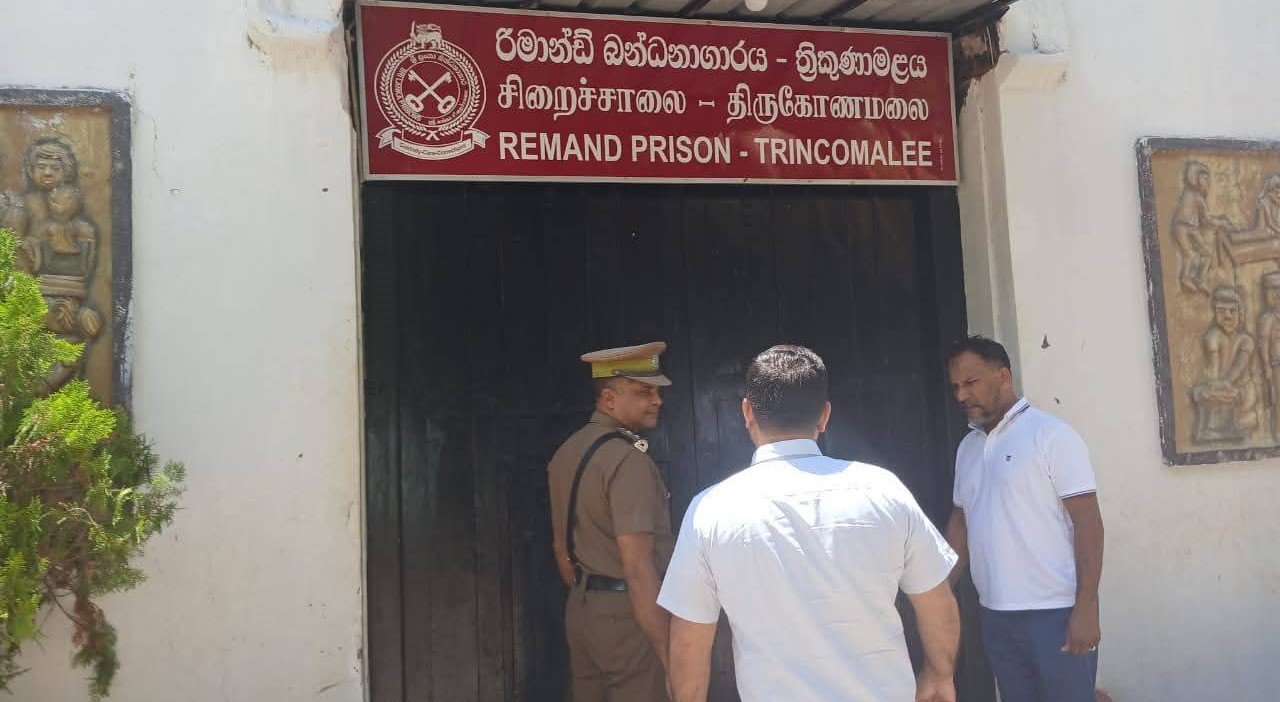 விளக்கமறியலில் வைக்கப்பட்டுள்ள முத்துநகர் விவசாயிகளை சந்தித்த இம்ரான் மஹ்ரூப்