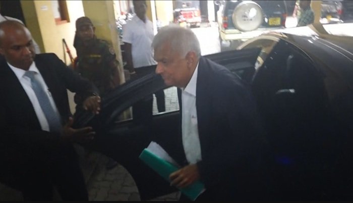 ரணிலின் பிணை மனு மீதான உத்தரவு ஒத்திவைப்பு