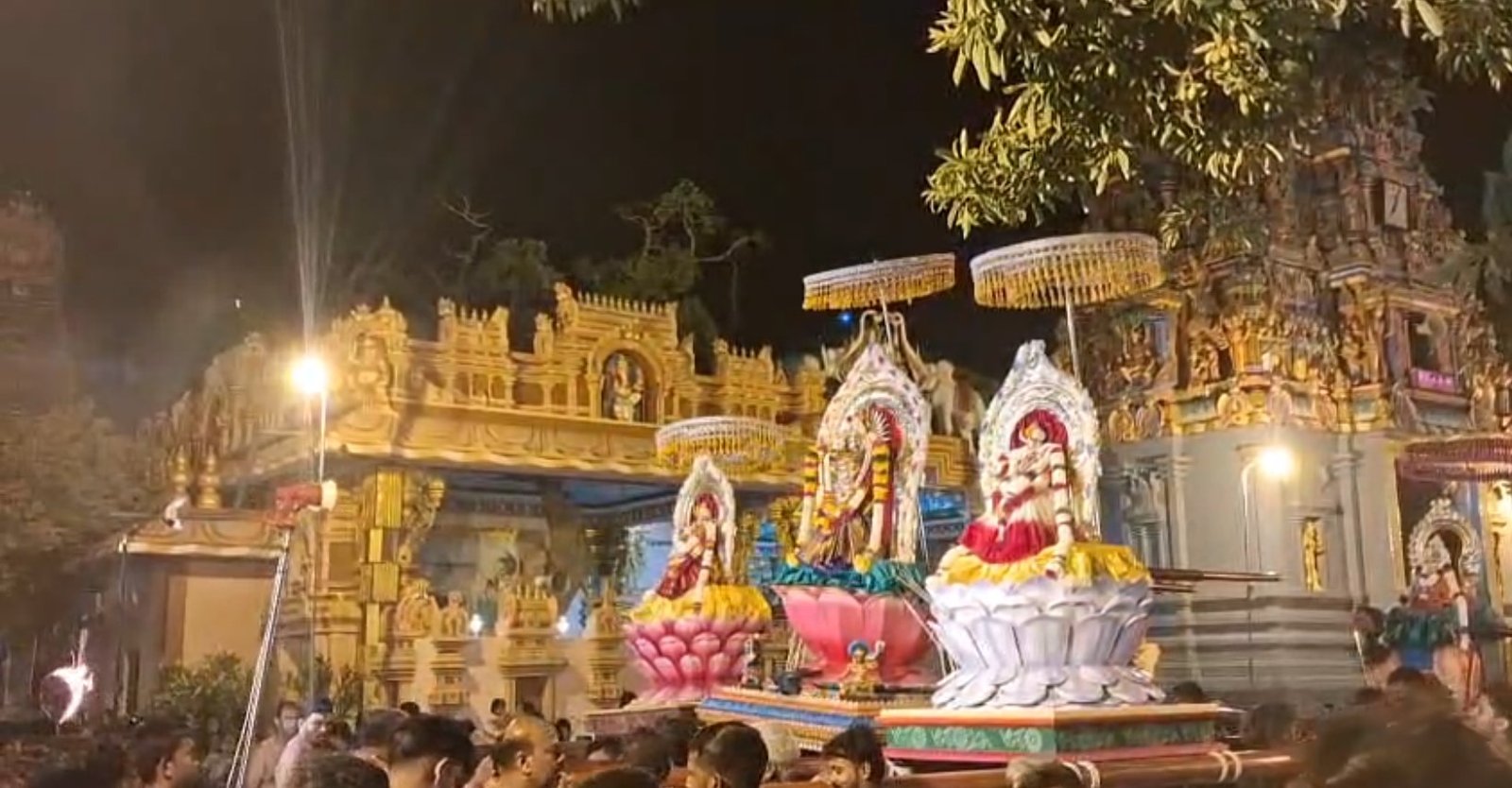 யாழ்.தெல்லிப்பழை துர்க்காதேவி தேவஸ்தான வருடாந்த மகோற்சவத்தின் முப்பெருந்தேவி உற்சவம்