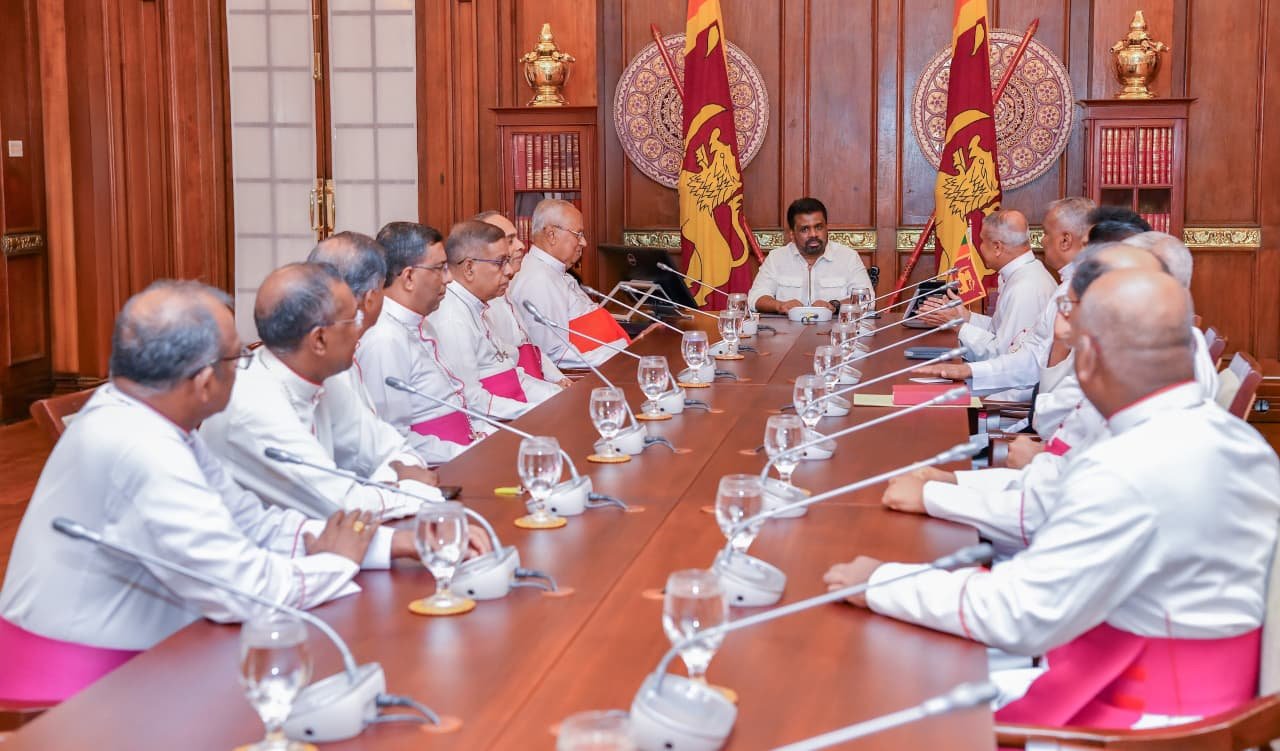 கர்தினால் ஆண்டகை மற்றும் கத்தோலிக்க ஆயர்கள் பேரவை ஜனாதிபதியை சந்தித்தது