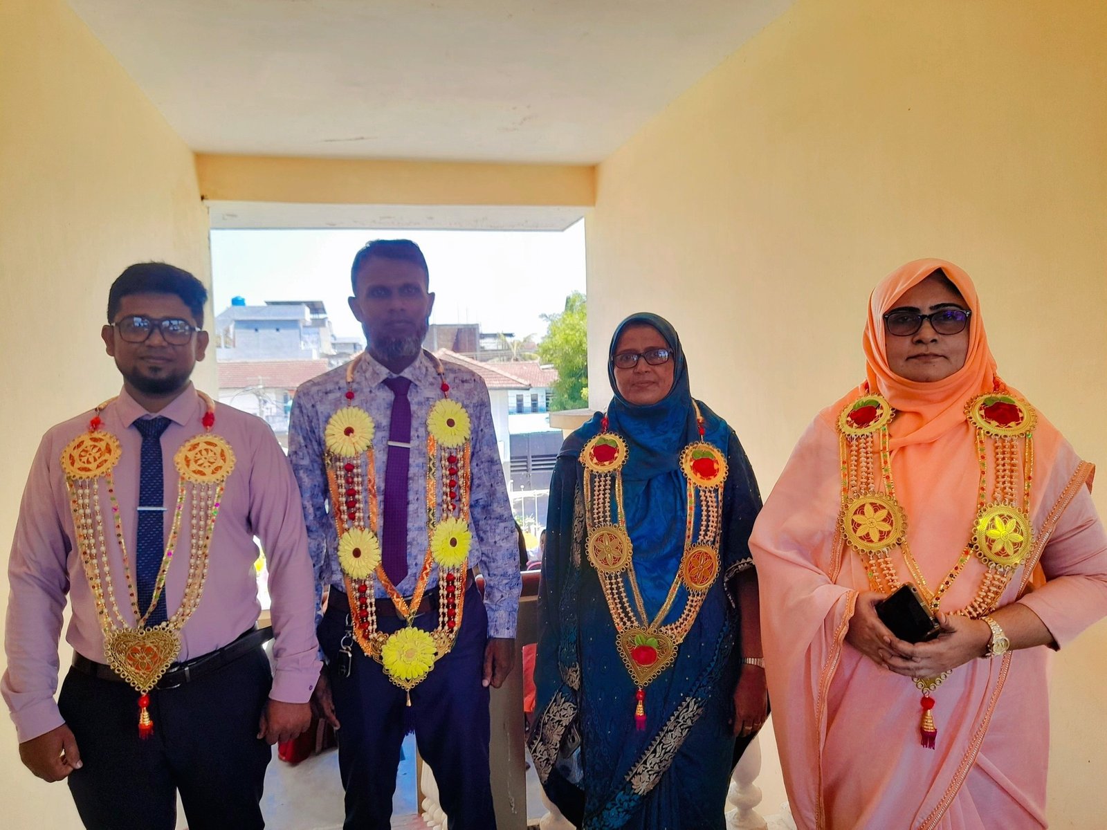 கல்முனை கல்வித்துறையில் உச்சம் தொட்ட மஹ்மூத் ஆசிரியர்களுக்கு கௌரவிப்பு