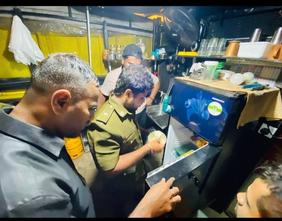 சாய்ந்தமருதில் இரவு நேர சுகாதார திடீர் பரிசோதனை நடவடிக்கை
