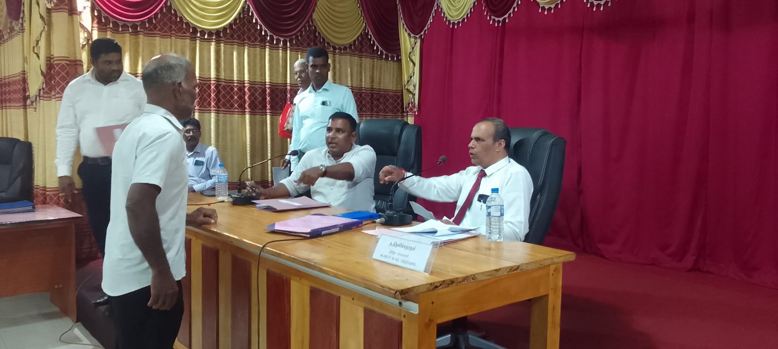 சட்டவிரோத சுருக்குவலை மீன்பிடியால் வடமராட்சி வடக்கு மீனவர்கள் பாதிப்பு!
