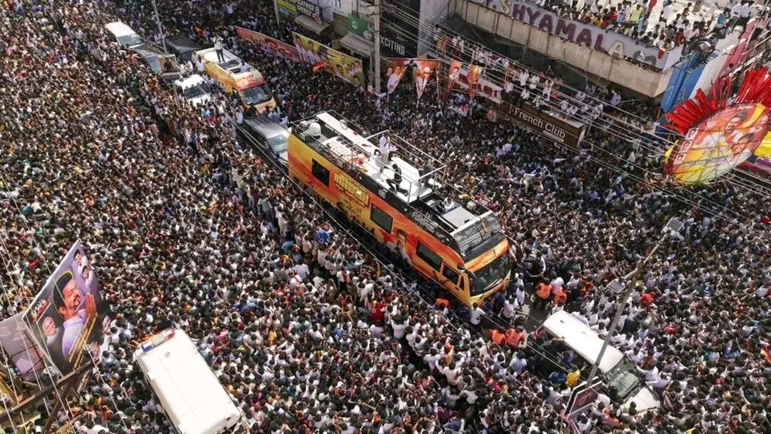 கரூர் உயிரிழப்பு 38 அதிகரிப்பு விஜய் இரங்கல் : முதலமைச்சர் ஸ்டாலின் கரூர் விரைகிறார்