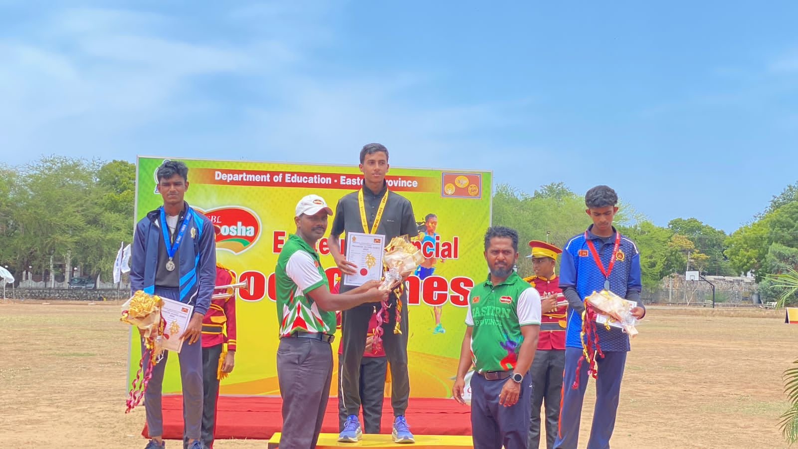 மாகாண மட்ட மெய்வல்லுனர் போட்டியில் கல்முனை மாணவன் தங்கம் வென்று சாதனை 