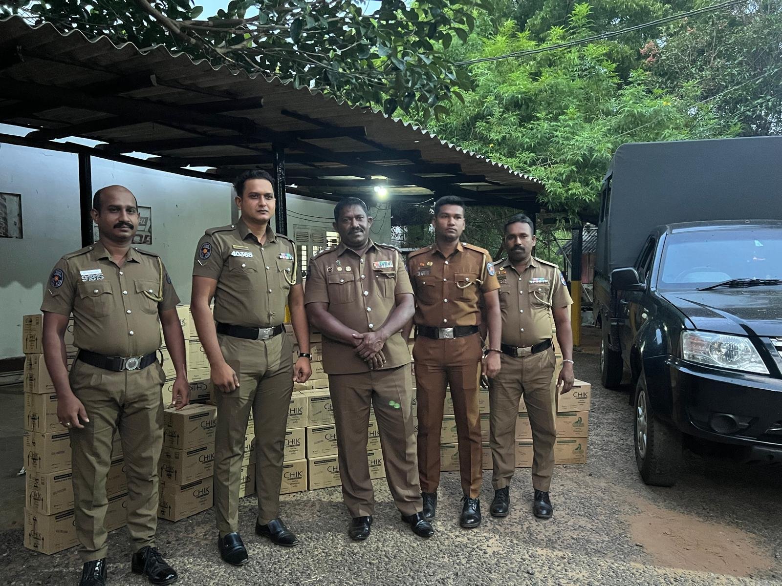 27 இலட்சம் ரூபா பெறுமதியான பொருட்கள் திருட்டு : சந்தேகநபர்களை கைது செய்த கோப்பாய் பொலிஸார்!