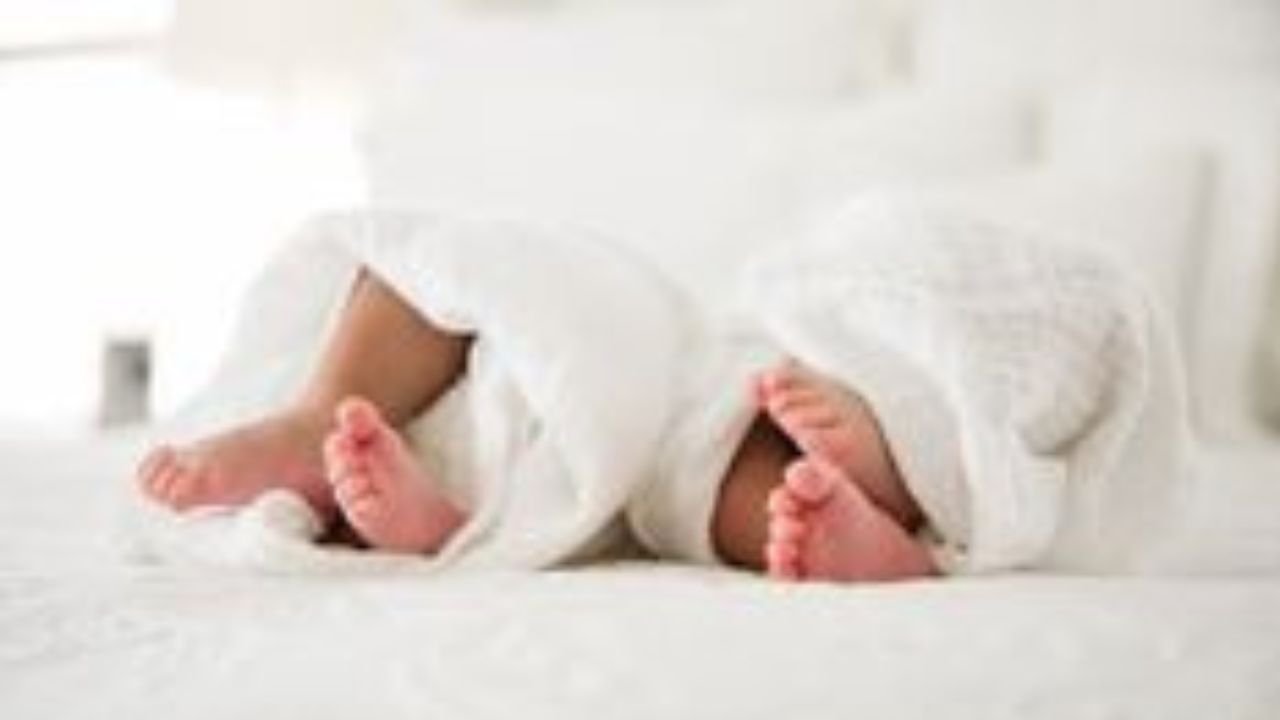 யாழில் பிறந்து சிறிது நேரத்தில் உயிரிழந்த இரட்டை குழந்தைகள்!
