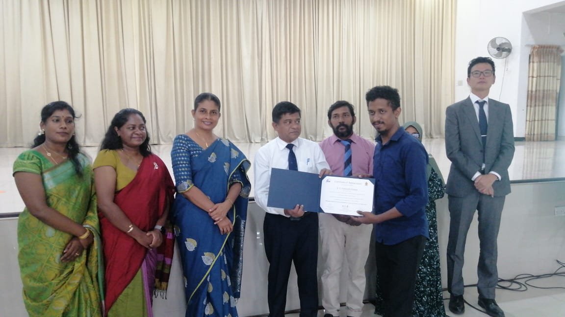 அங்கவீனமுற்ற நபர்களை தொழில் உட்புகுத்தல் தொடர்பிலான சான்றிதழ்கள் வழங்கும் நிகழ்வு