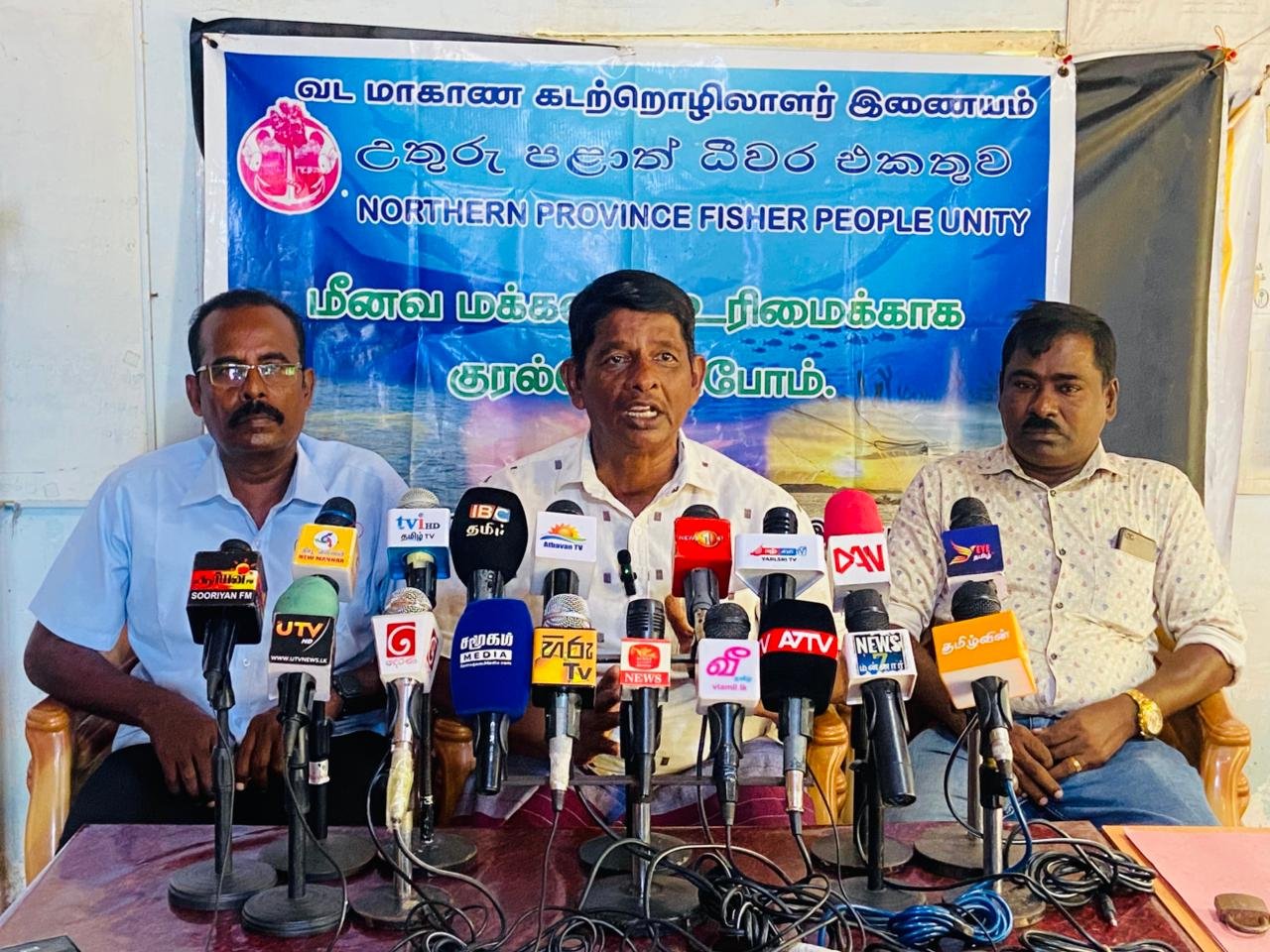 இலங்கை கடற்பரப்பில் அரக்கத்தனமான படகுகளுடன் நுழையாதீர்கள் - அன்ரனி சங்கர் எச்சரிக்கை