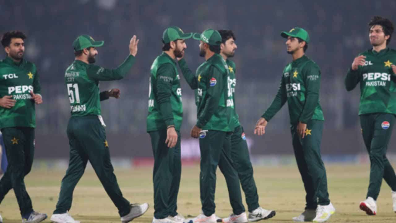 இலங்கைக்கு எதிரான போட்டியில் பாகிஸ்தான் வெற்றி