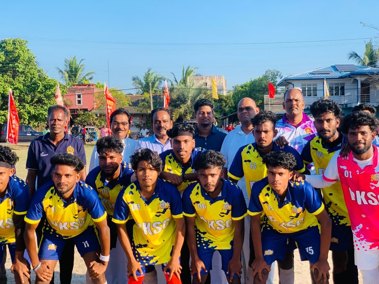 மண்டூர் மதி ஒளி விளையாட்டுக் கழகத்தின் 62வது ஆண்டு நிறைவு : உதைப்பந்தாட்டச் சுற்றுப்போட்டி