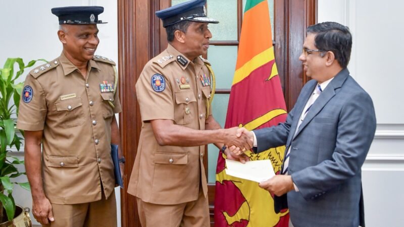 பொலிஸ் உத்தியோகத்தர்களின் ஒரு நாள் சம்பளத்திலிருந்து நிதி நன்கொடை