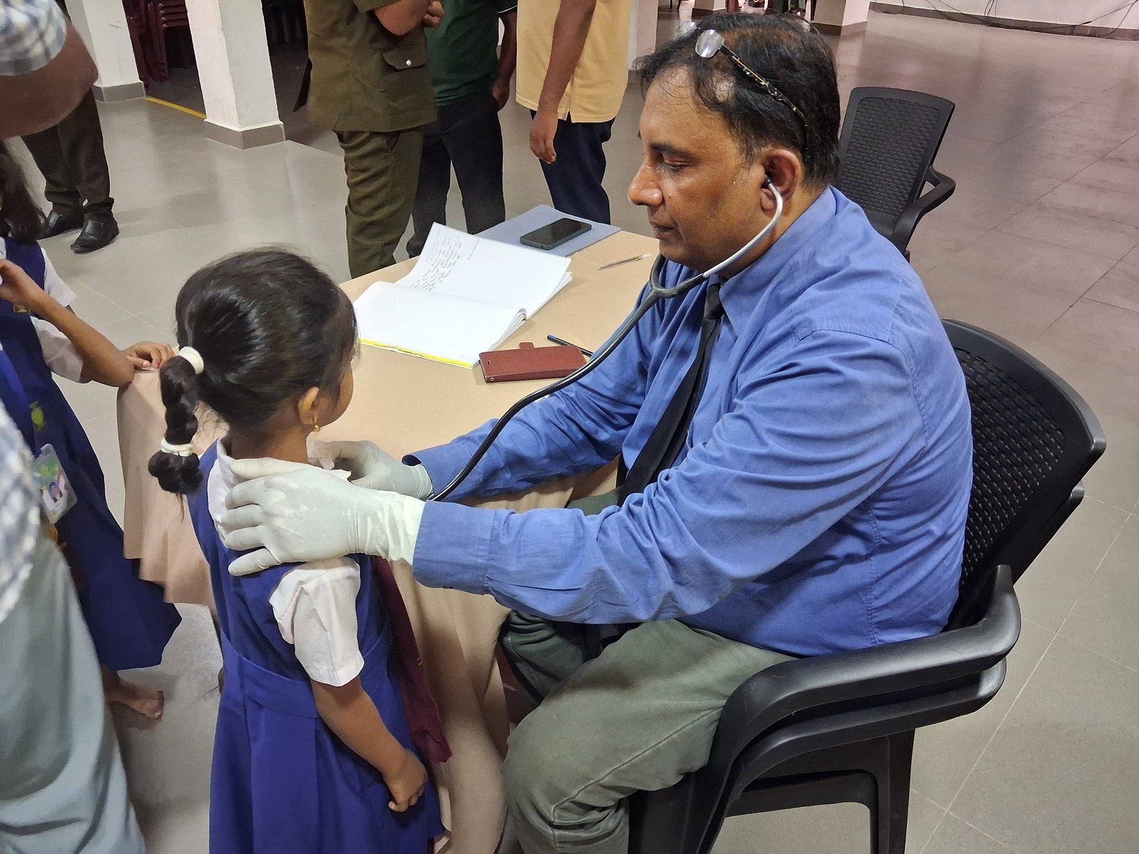 சாய்ந்தமருதில் பாடசாலை மாணவர்களுக்கு மருத்துவ பரிசோதனை