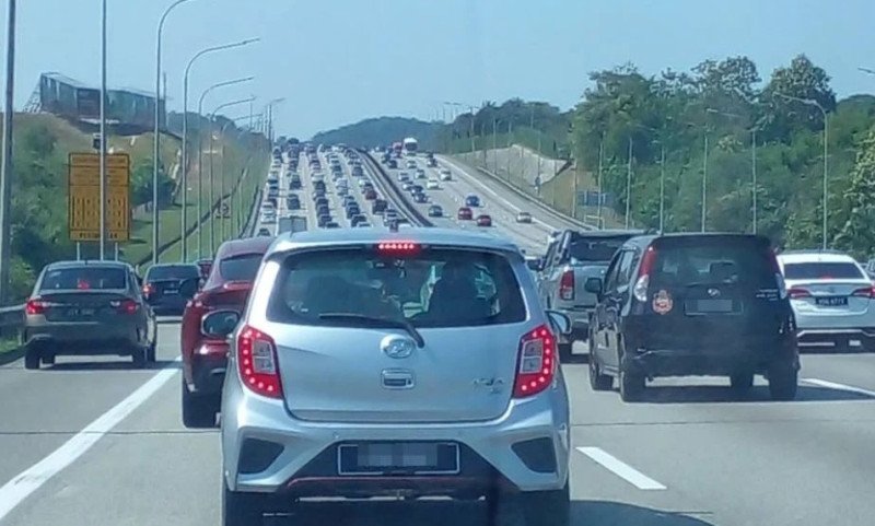 மூன்று தினங்களில் 163 மில்லியன் வருவாய்