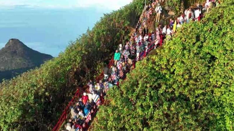 போதைப்பொருளுடன் சிவனொளிபாதமலை சென்ற 322 பேர் கைது