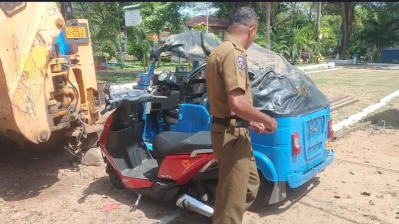 கந்தளாயில் முச்சக்கரவண்டி-மோட்டார் சைக்கிள் மோதி விபத்து : சிறுவர்கள் உட்பட ஏழு பேர் காயம்!