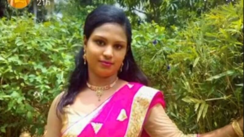 காங்கேசன்துறை-கொழும்பு சொகுசு ரயிலில் மோதி பெண் ஒருவர் உயிரிழப்பு!