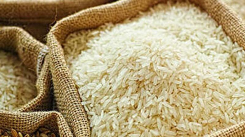 அதிக விலைக்கு அரிசி விற்பனை செய்யும் வியாபார நிலையங்கள் சுற்றி வளைப்பு!