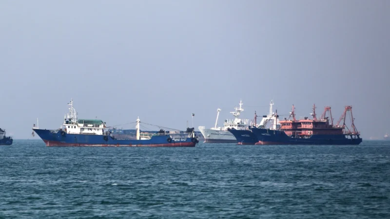 ஹோர்முஸ் நீரிணை வழியாக வழமைக்கு திரும்பும் எண்ணெய் விநியோகம்!
