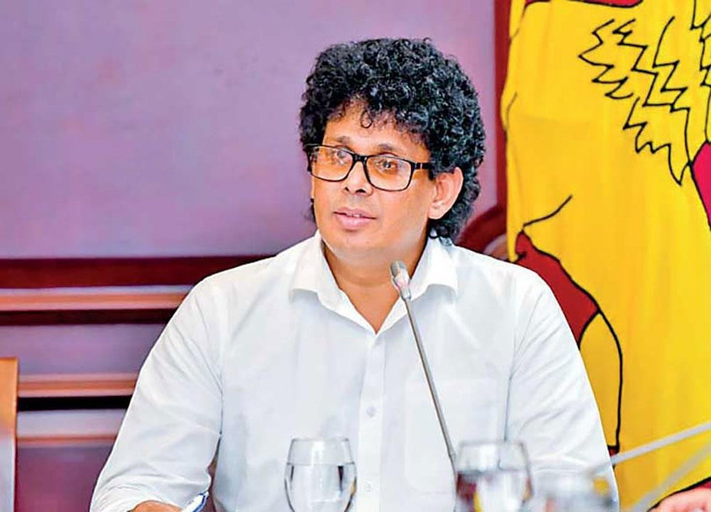 அரச ஊழியர்களுக்கு தவணை முறையில் 20 கிலோ அரிசி வழங்க திட்டம்