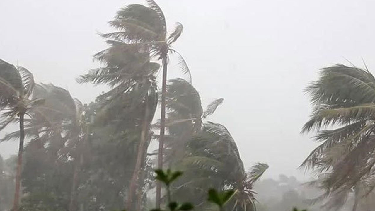 பலத்த காற்று தொடர்பில் வௌியான எச்சரிக்கை