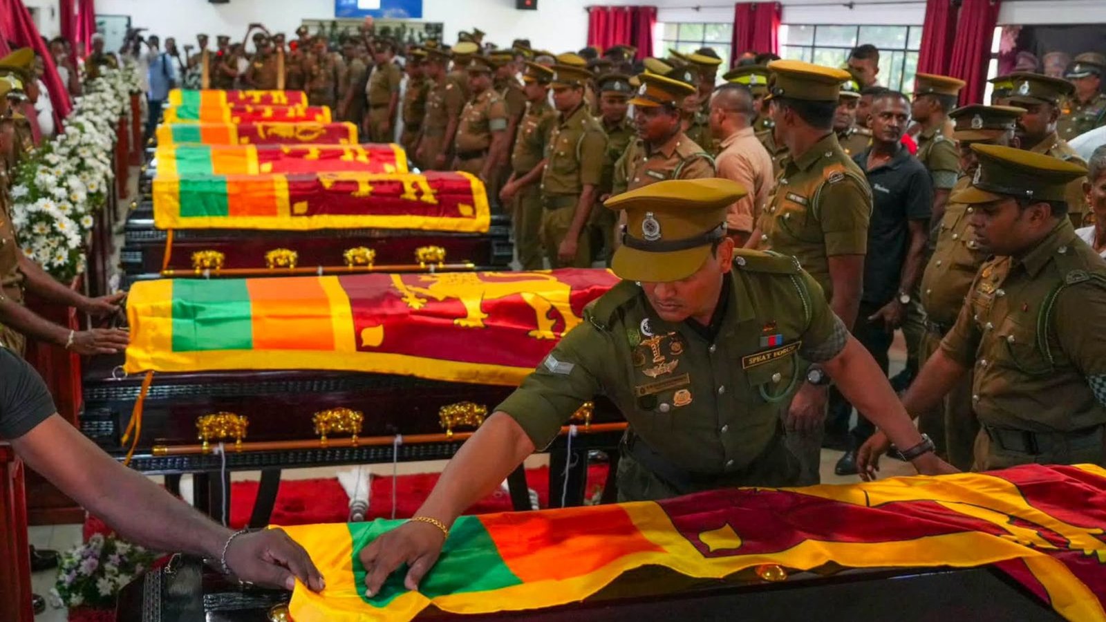 உயிரிழந்த சிறை அதிகாரிகளின் குடும்பங்களுக்கு 2 மில்லியன் ரூபாவுக்கும் அதிக இழப்பீடு
