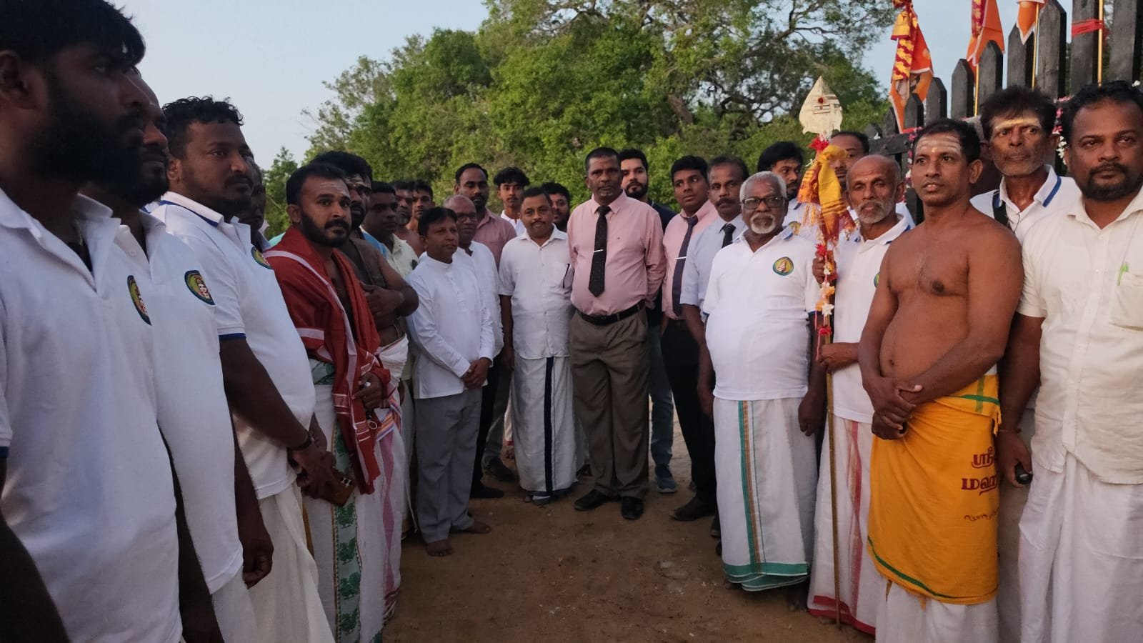 ஆயிரக்கணக்கான பக்கர்களின் அரோகரா கோஷத்துடன் திறக்கப்பட்டது காட்டுப்பாதை!