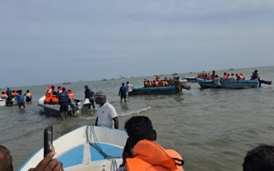 தலைமன்னார் கடற்கரையிலிருந்து 3-வது மணல் திட்டை நோக்கி படகு சேவை ஆரம்பித்து வைப்பு