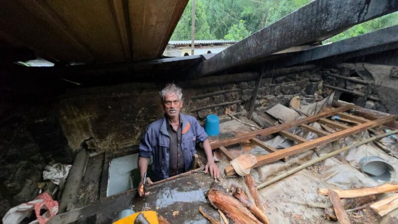 ஹட்டன்-டிக்கோயா பகுதியில் தொடர் குடியிருப்பில் தீ விபத்து