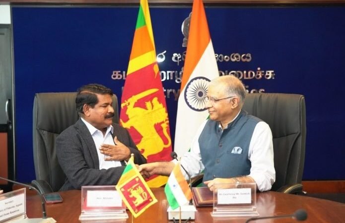 இலங்கைக்கு 430 மின்சார மோட்டார் சைக்கிள்களை வழங்க இந்தியா இணக்கம்