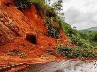 பல மாவட்டங்களுக்கு மண்சரிவு எச்சரிக்கை
