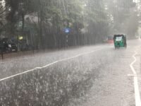 நாட்டில் நிலவும் மழையுடனான வானிலை அதிகரிக்கும்