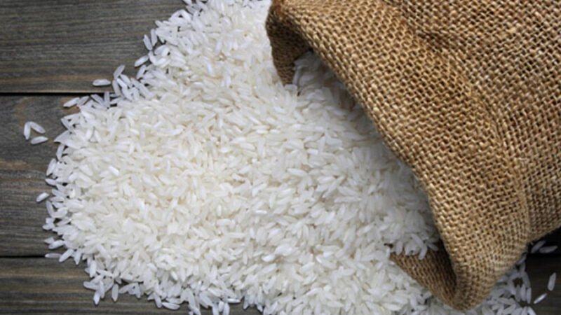 கீரி சம்பா அரிசியை அதிக விலைக்கு விற்ற பல்பொருள் அங்காடிக்கு அபராதம்