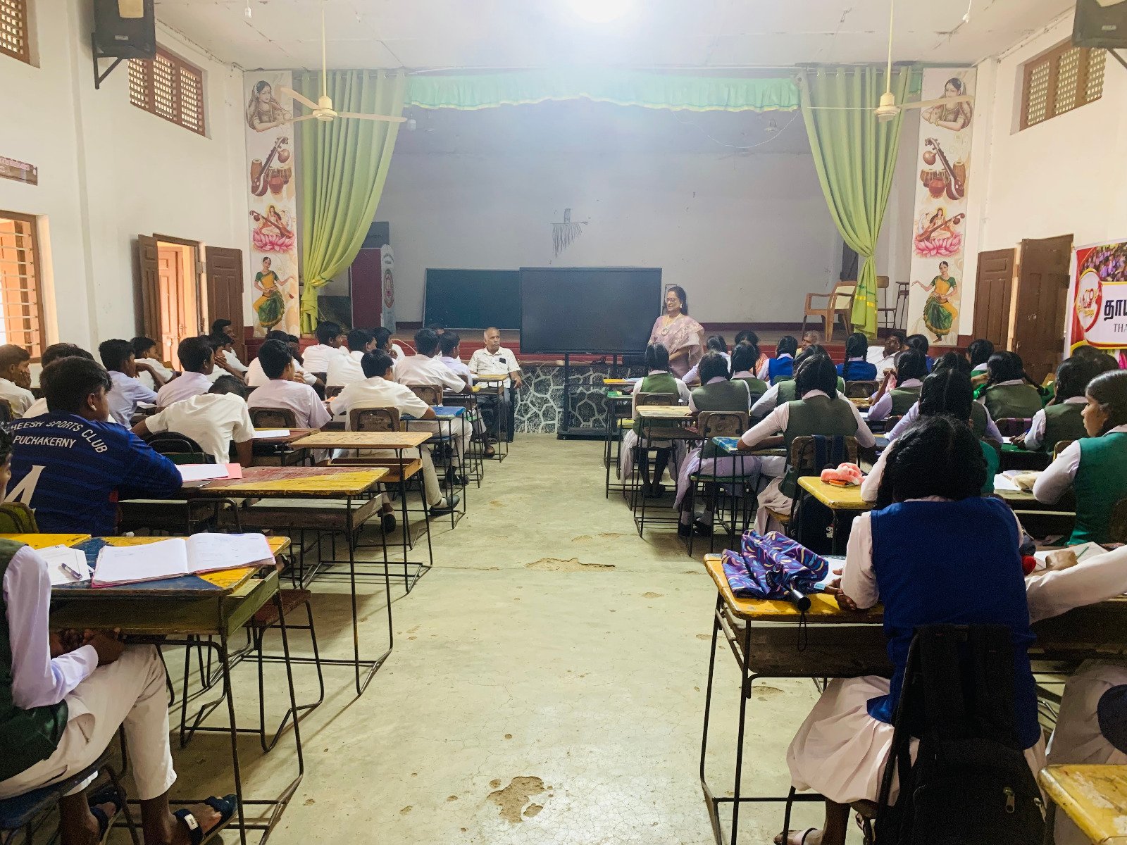 தாயக ஊற்று அமைப்பின் ஏற்பாட்டில் வாகரையில் க.பொ.த சாதாரண தர மாணவர்களுக்கான வலுவூட்டல் கருத்தரங்கு