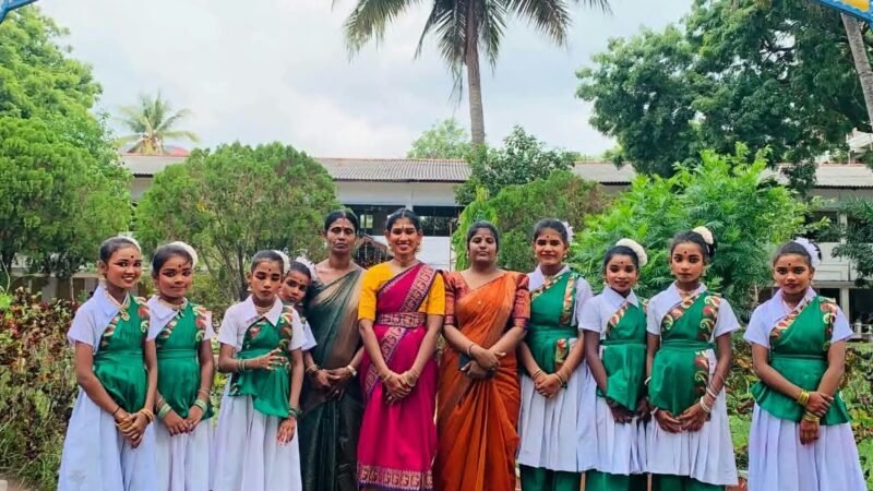 அகில இலங்கை நடனப் போட்டியில் வேலணை மத்திய கல்லூரி மாணவர்கள் சாதனை