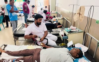 மட்டு. போதனா வைத்தியசாலையின் குருதிப் பற்றாக்குறை-பழுகாமத்தில் இரத்ததான முகாம்